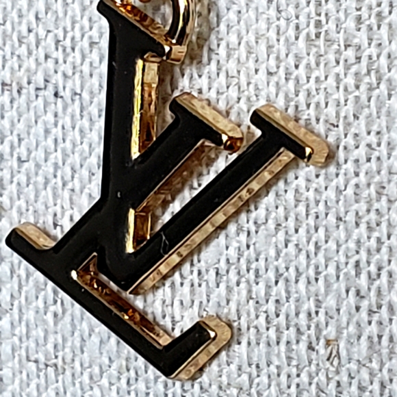 VINTAGE Louis Vuitton Gold Logo & gold vermeil sterling paperclip neckl… - Picture 2 of 10